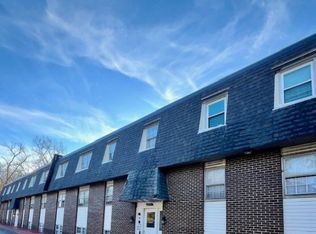 6709 N University St #5, Peoria, IL 61614