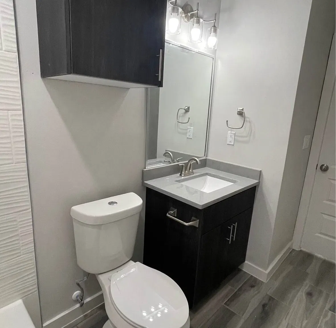 3 bed, 992 sqft, $1,250 — Photo 4