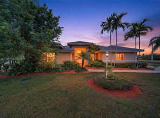 Mansions By The Falls, Palmetto Bay, FL 33158