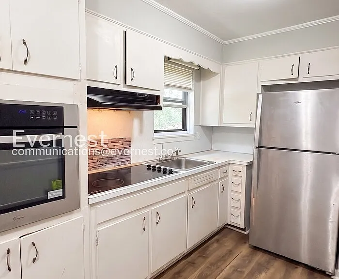 733 Glen Ridge Dr — Photo 4