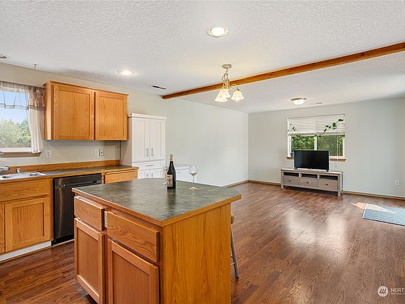 5th image of 7514 NE Glenwood Drive