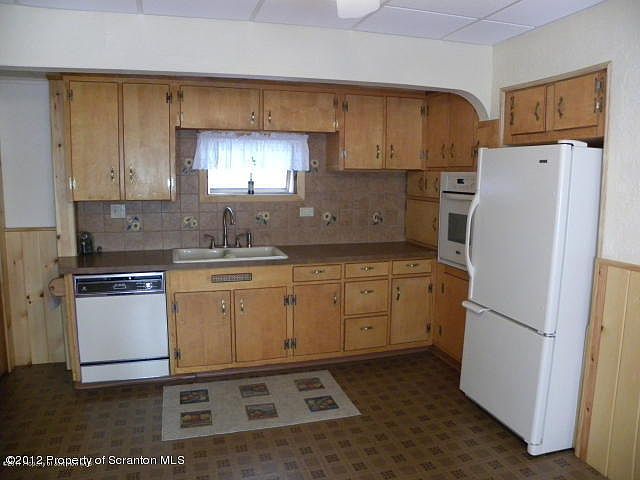 2nd image of 125 Hill St #L-2