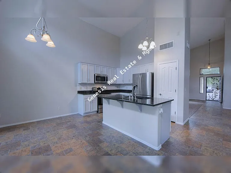 10569 E Avalon Park St — Photo 2