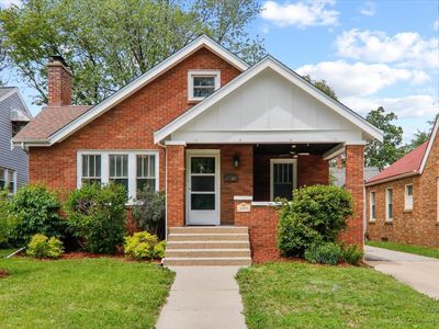 1014 E Washington St, Bloomington, IL, 61701