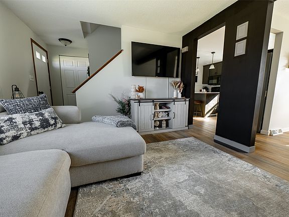 4th image of 3917 Station Rd