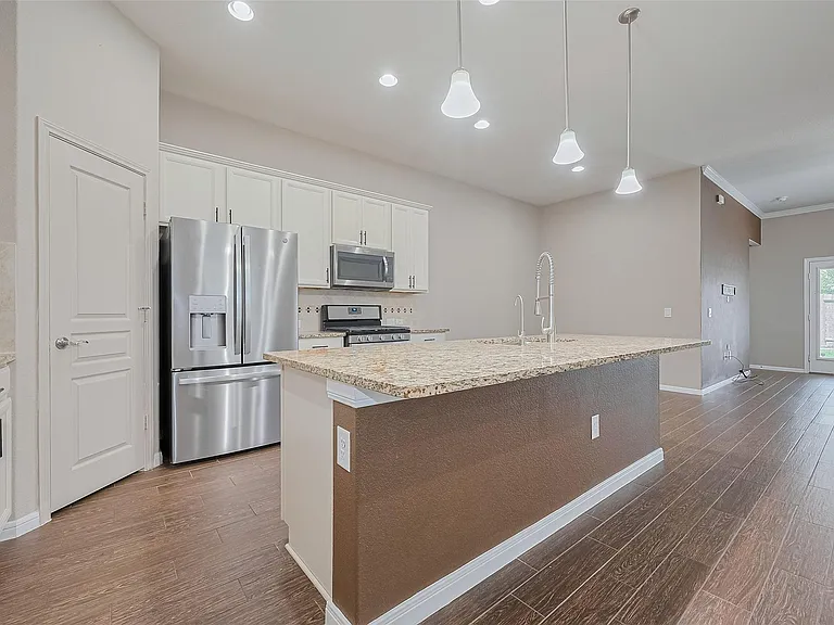 5327 Silver Ledge Dr — Photo 14