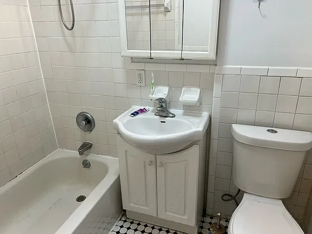 422 E 73rd St #4B — Photo 9