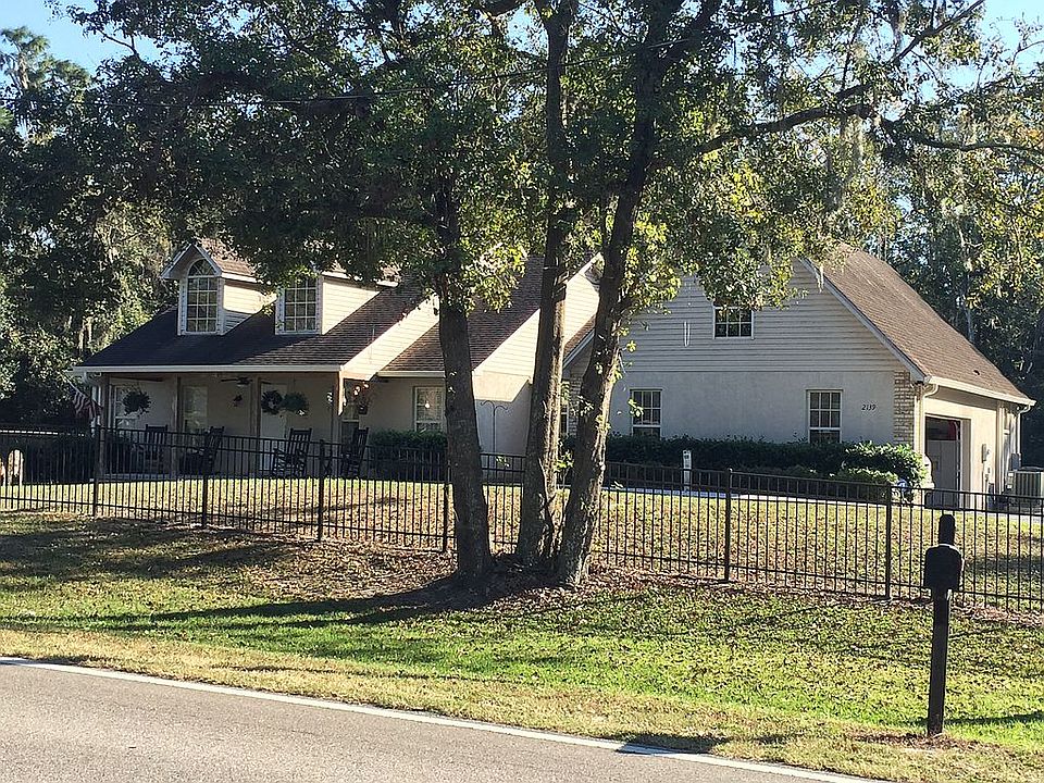 2nd image of 2139 Nichols Rd