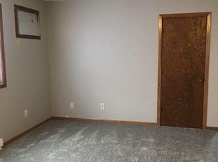 710 Hillcrest St APT 10, Baldwin, WI 54002