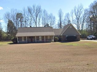 366 Beringer Rd, Columbus, MS 39702