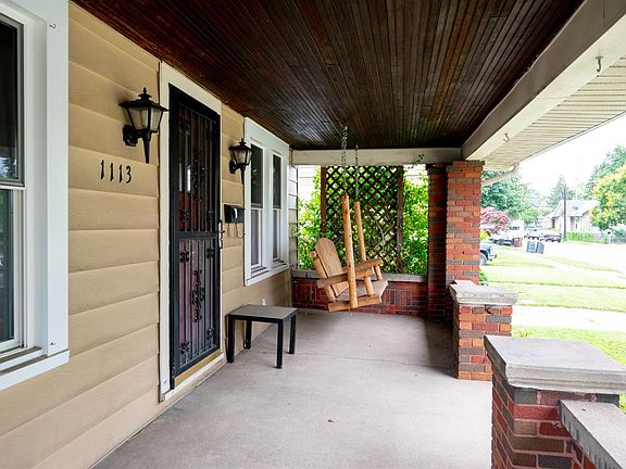 3rd image of 1113 Catalpa Dr