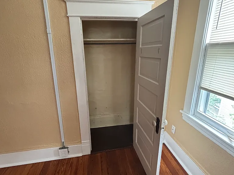 422 King George Ave SW #3 — Photo 23
