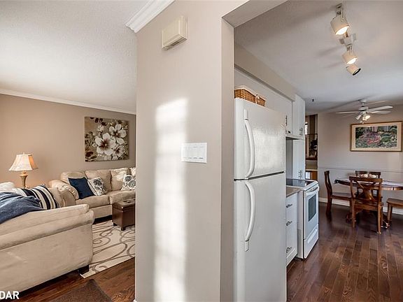 3rd image of 36 Janice Dr