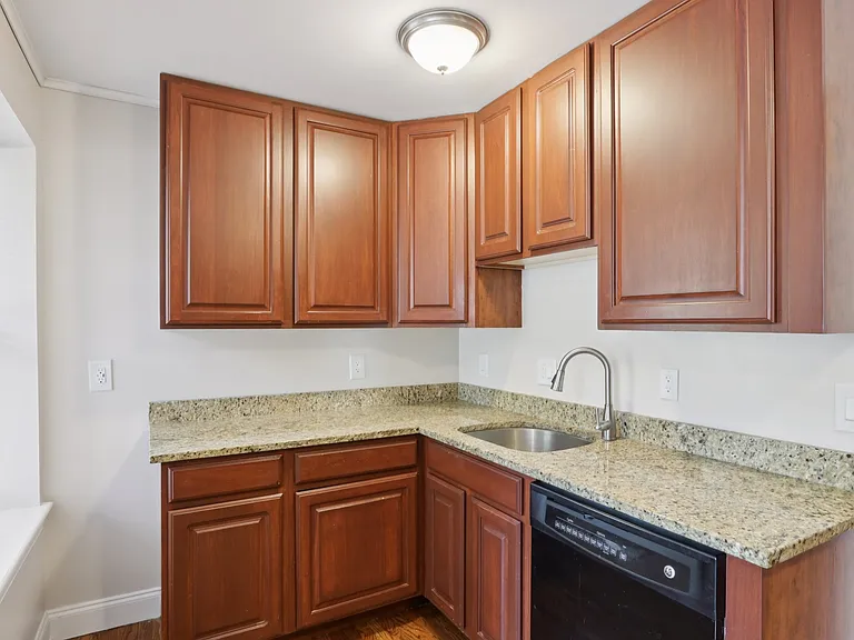 Summit Ridge Luxury Apartments — Photo 5