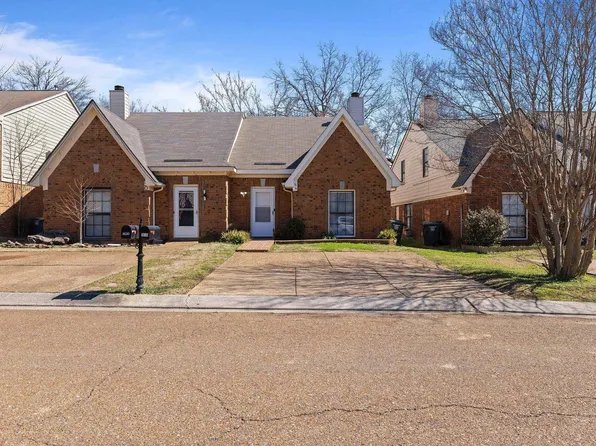1616 Smokehouse Dr, Cordova, TN 38016