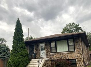 8940 S 55th Ave, Oak Lawn, IL 60453