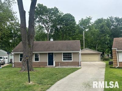 3076 Louise Ln, Springfield, IL, 62702