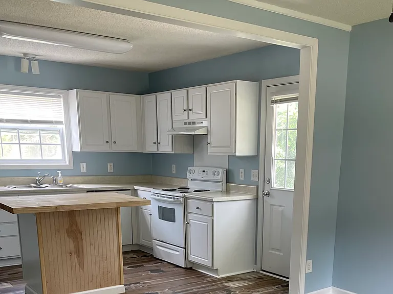 425 Florida St — Photo 3