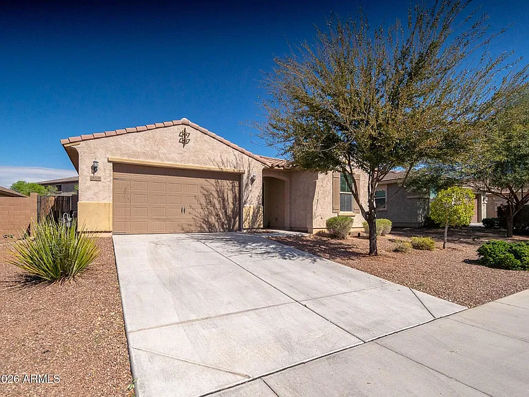 18338 W Getty Dr — Photo 2