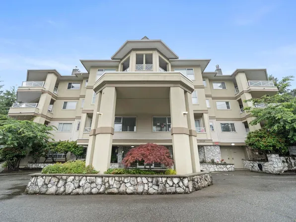 20120 56th Ave #206, Langley, BC V3A 3Y4