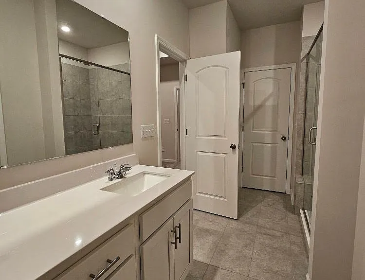 5416 Kinsbridge Dr — Photo 26
