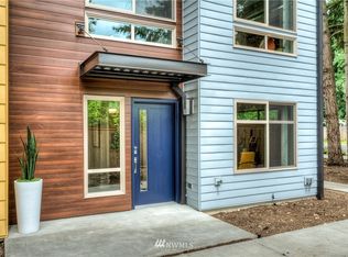 16395 NE 16th Ct UNIT B001, Bellevue, WA