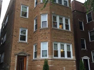4827 W Roscoe St APT 1, Chicago, IL 60641