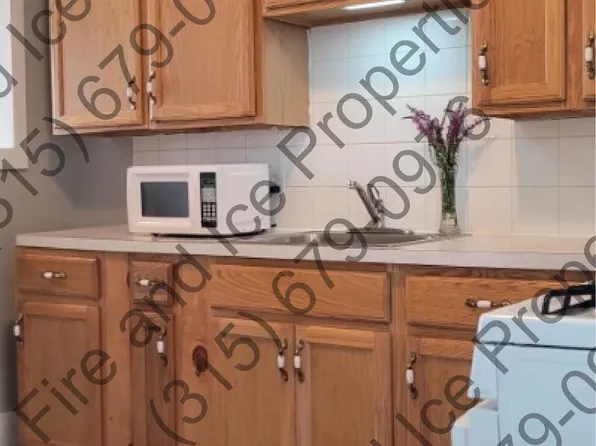 (undisclosed Address), Lyons, NY 14489