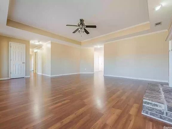 4th image of 4 Wedgewood Creek Dr