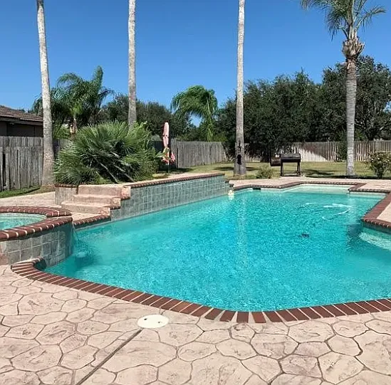 8033 Saint Laurent Dr — Photo 5