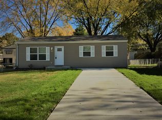 2 Deerpath Dr, Saint Peters, MO 63376