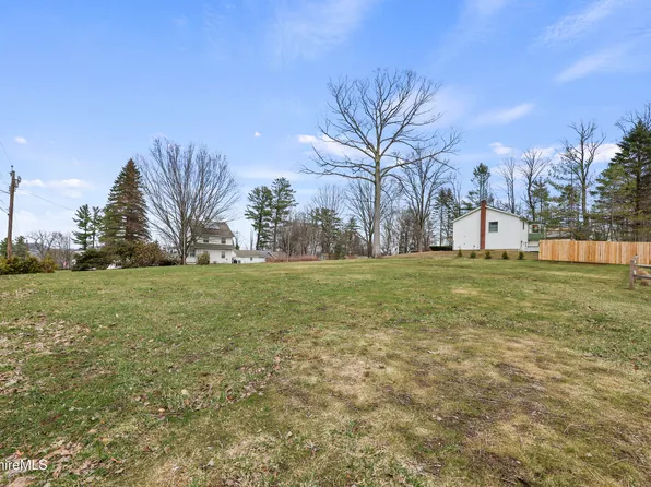 Oakhurst Ave, Pittsfield, MA 01201