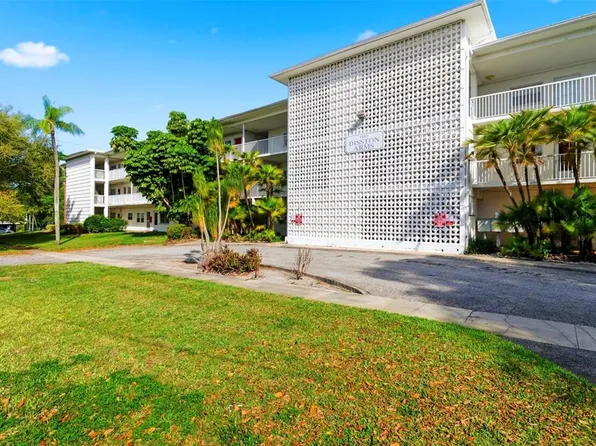 5155 9th Ave N APT 104, Saint Petersburg, FL 33710