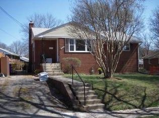 4515 Adrian St, Rockville, MD 20853