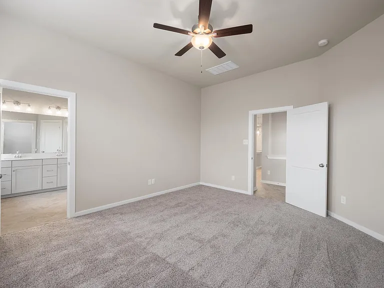 932 Malibu Shore Ln — Photo 12