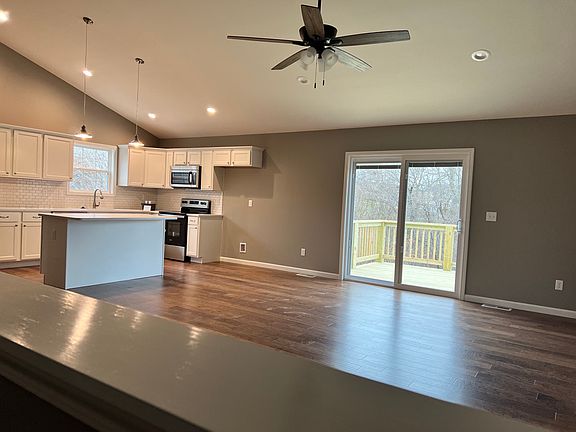2nd image of Lakeway Dr #Dyi6c0