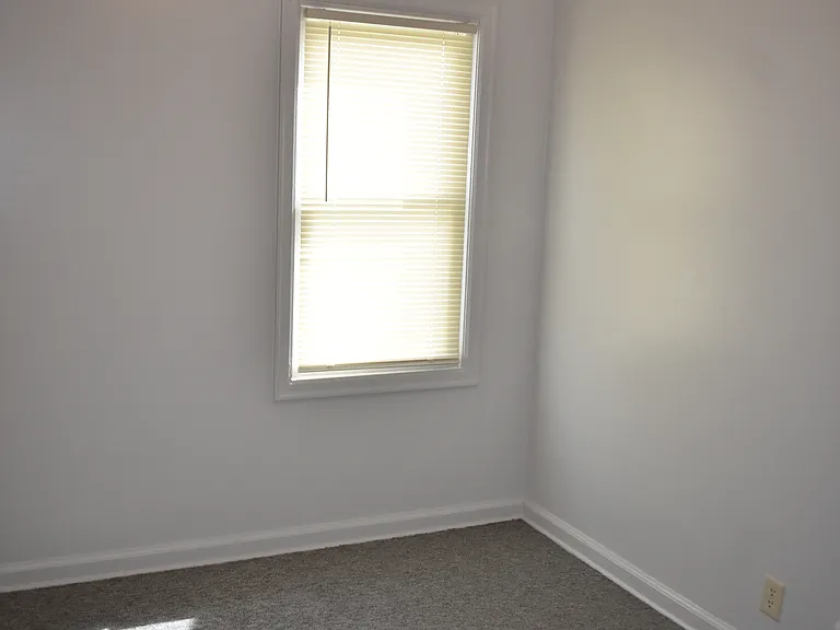 5705 Fontenelle Blvd — Photo 13