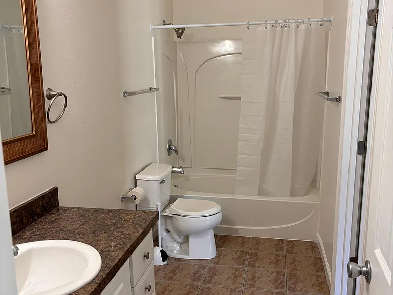 4451 Cordova St #1 — Photo 9