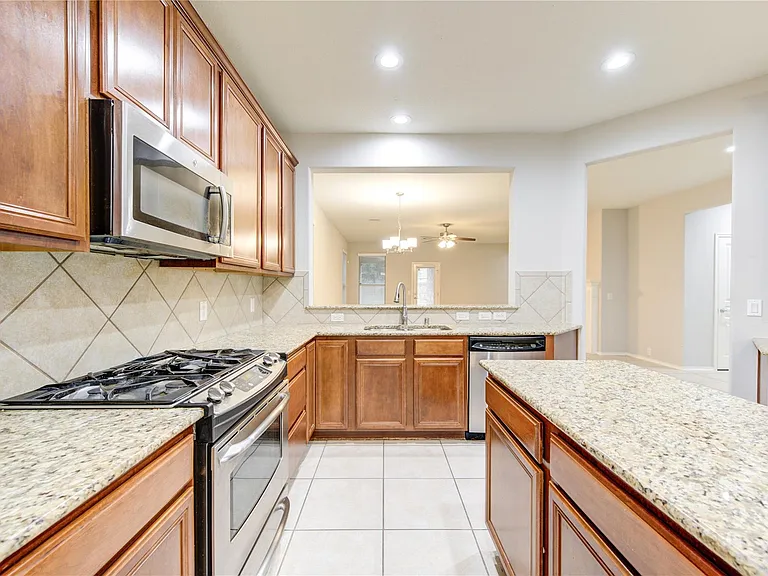 9503 Herons Grove Ln — Photo 7
