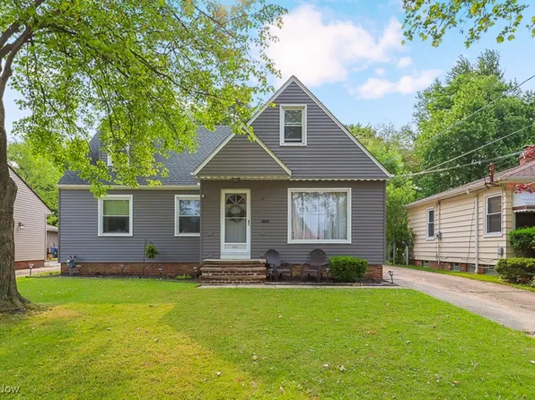 6413 Lawnwood Ave, Parma Heights, OH 44130