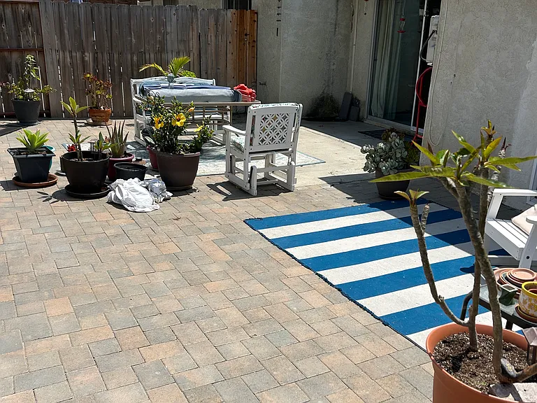 1019 Mission Ct #C — Photo 1