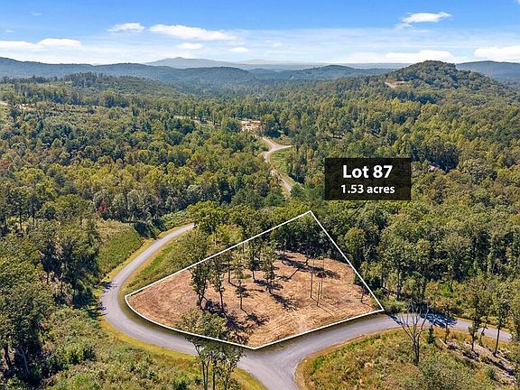 3rd image of 87 Twisted Oak Rd