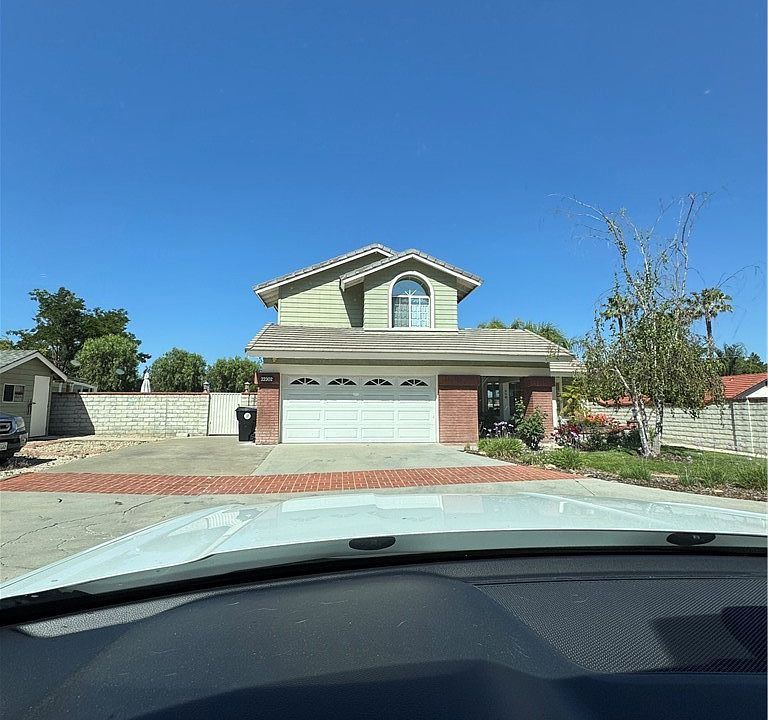 1st image of 22302 Cypress Pl