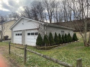 110 Elks Pl, Belle Vernon, PA 15012