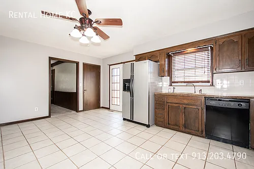 805 S Virginia Ln — Photo 5