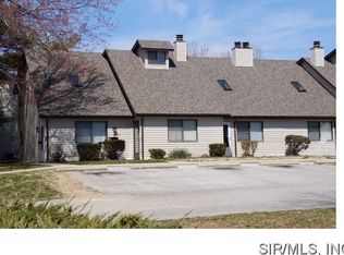 814 White Oak Dr APT 3, O Fallon, IL 62269