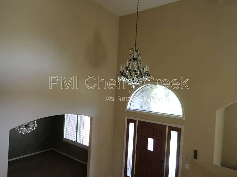 7489 Bur Oak Pl — Photo 7
