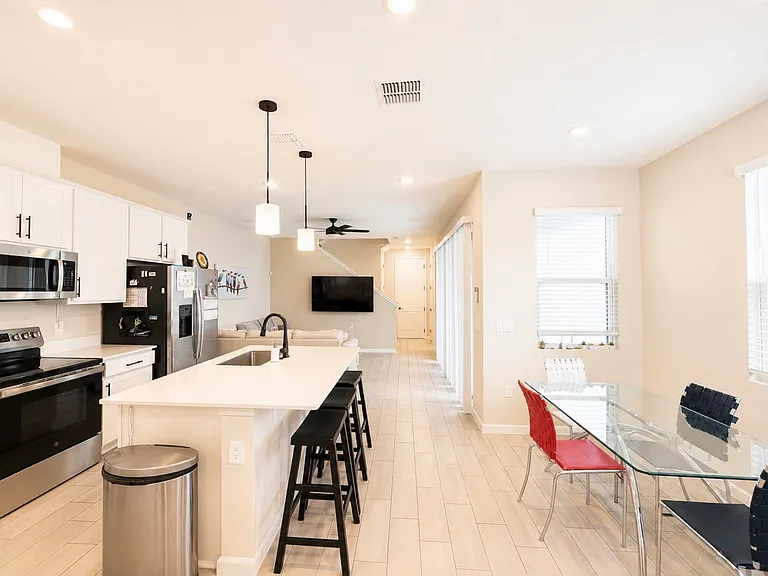 1502 Erin Breeze Ln #1502 — Photo 3