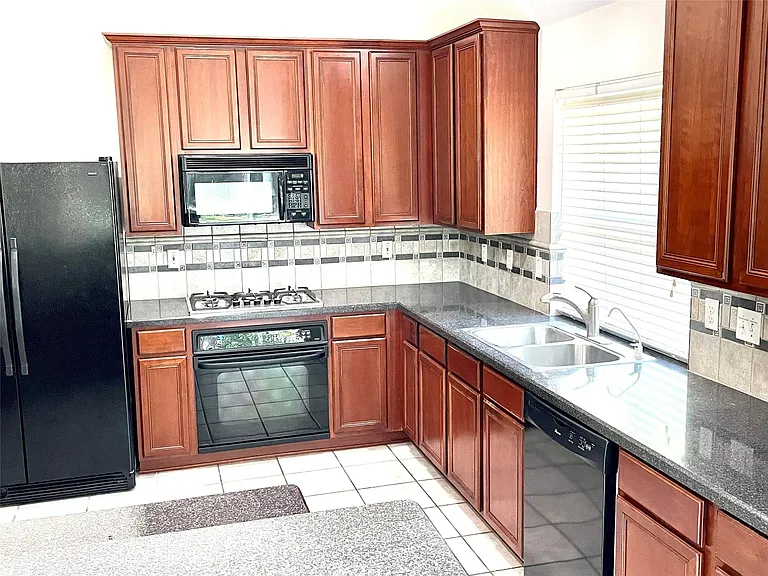 71 E Hobbit Glen Dr — Photo 6