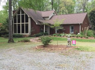 608 Hollyhurst Dr, Bastrop, LA 71220